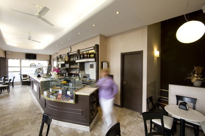 arredamento bar caffe silmo borgosesia (4)